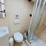Karlo Auf Zwei Wohnebenen- Mit Meerblick By Interhome Apartmán *