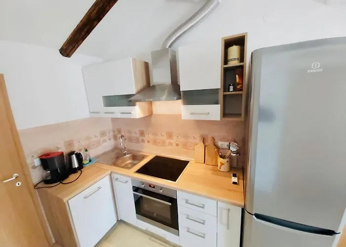 Karlo Auf Zwei Wohnebenen- Mit Meerblick By Interhome