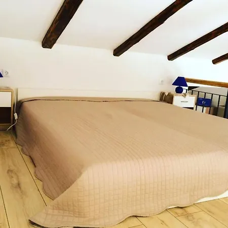 Apartment Karlo Auf Zwei Wohnebenen- Mit Meerblick By Interhome Supetarska Draga